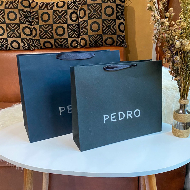 

Paper Bag Pedro New Pembungkus Kado Tas Kertas Paperbag Hitam