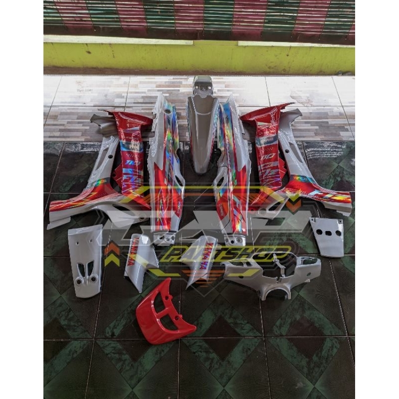 COVER BODY HALUS FIZR STRIPING HOLOGRAM VIRAL MERAH SILVER FULLSET.