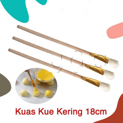 kuas kue kering nastar olesan kuning telur sedang