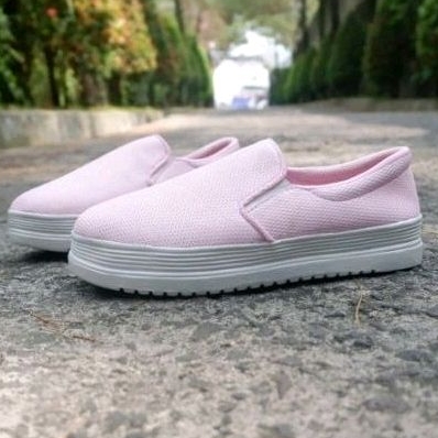 SEPATU WANITA SLIP ON MODEL TERBARU KEKINIAN || SEPATU WANITA POLOS || SEPATU WANITA SNEAKERS SLIP O
