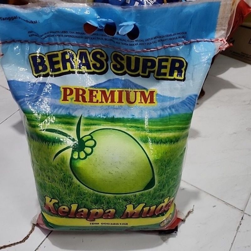 

Beras Kelapa Muda 5kg