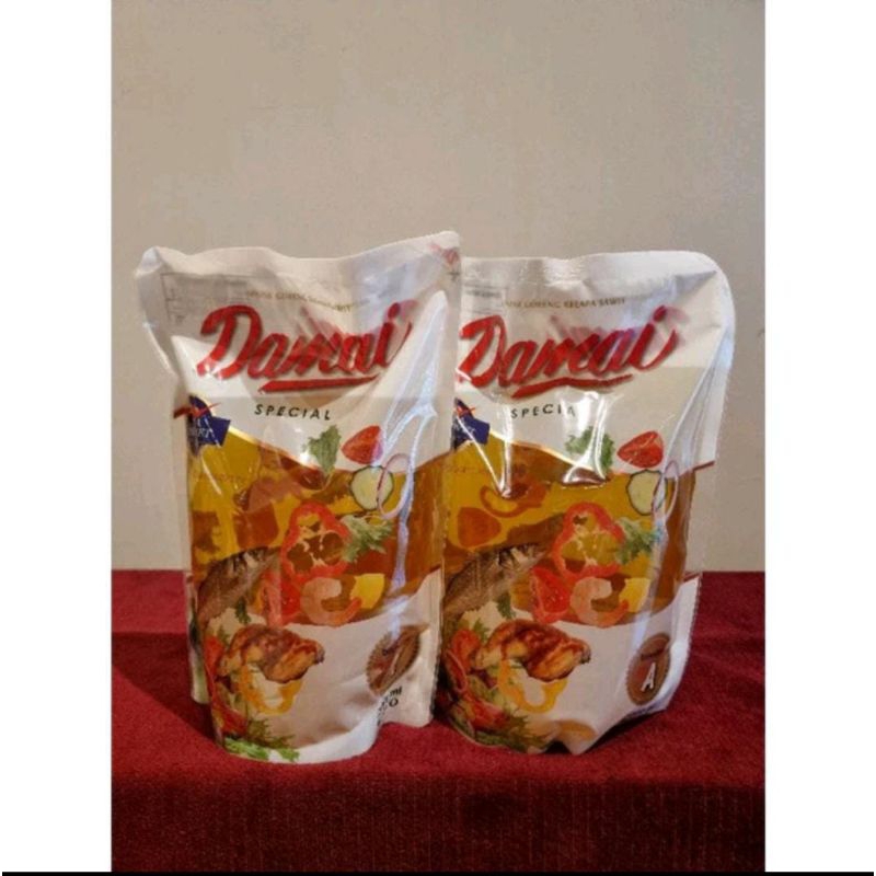 

Minyak Goreng DAMAI 2L ( kemasan 1L isi 2)