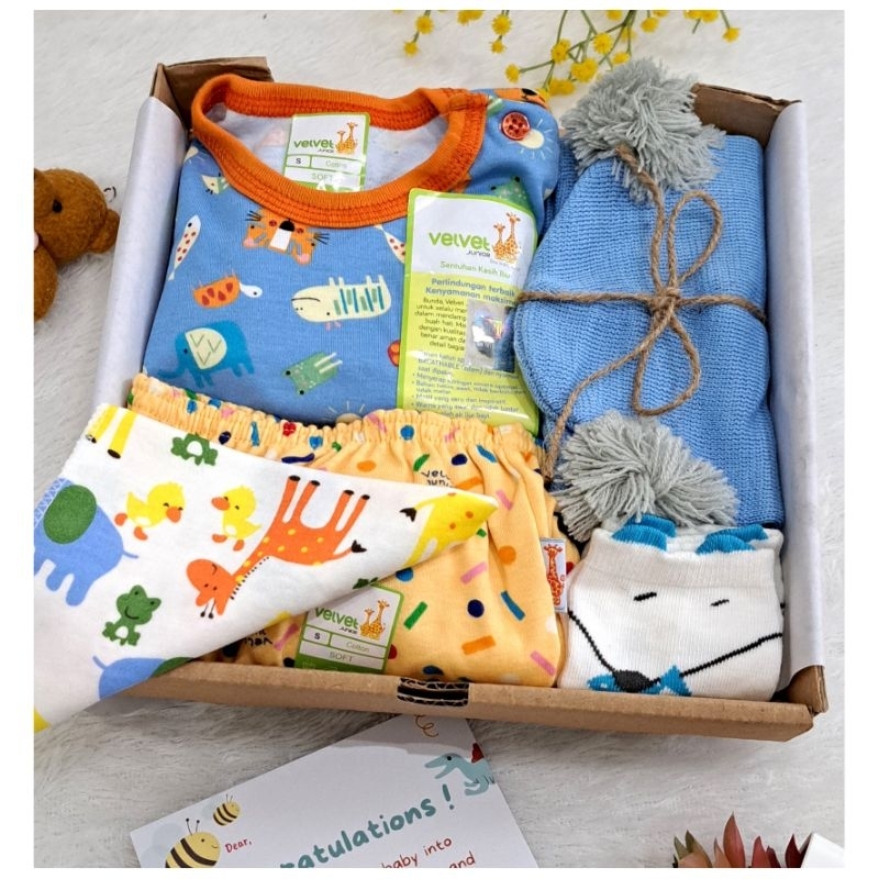 

Hampers Bayi Unisex Kado Lahiran Bayi Velvet Junior