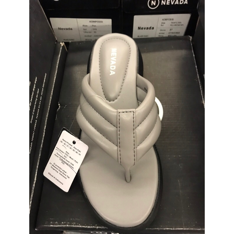 Sandal Nevada Wanita