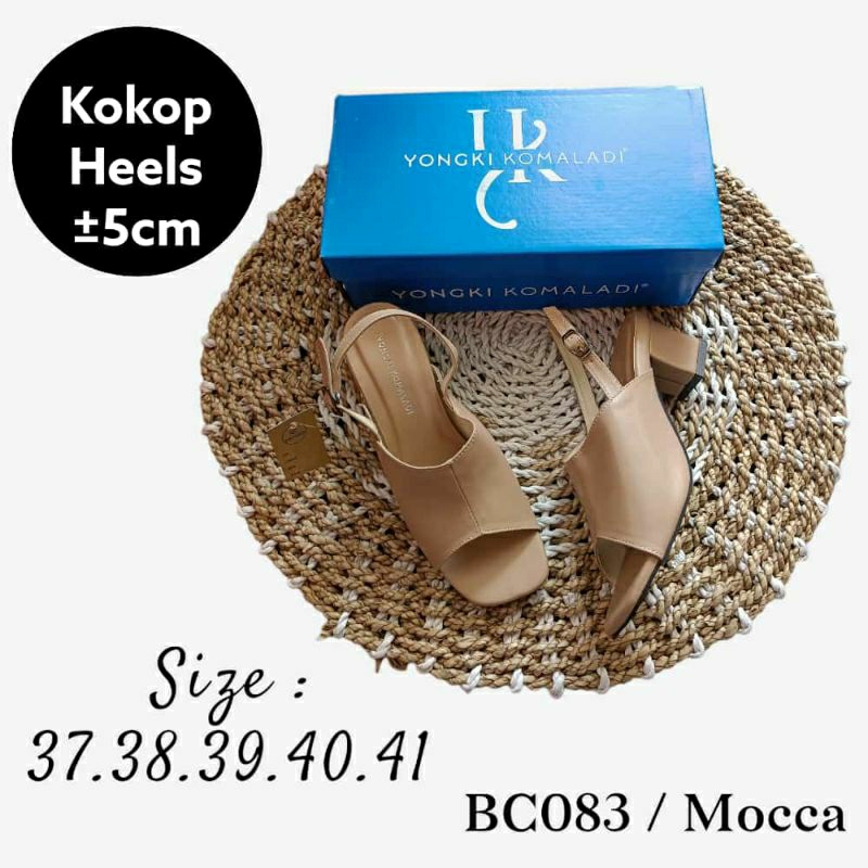 Sepatu sandal Heels by. Yongki komaladi