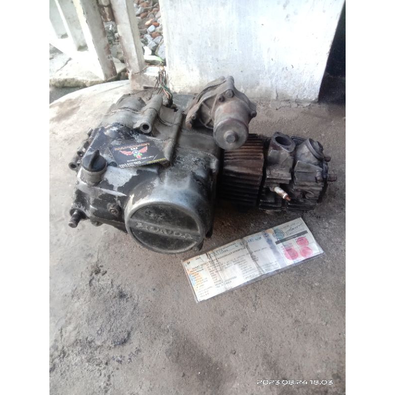 mesin bulat Astrea China merk MAHATOR 110cc tahun 2003 STNK saja.