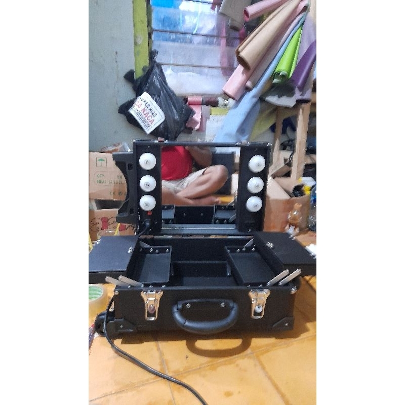 TERMURAH KOPER MAKEUP/BEAUTYCASE/BOK MAKEUP 6 LAMPU UKURAN L