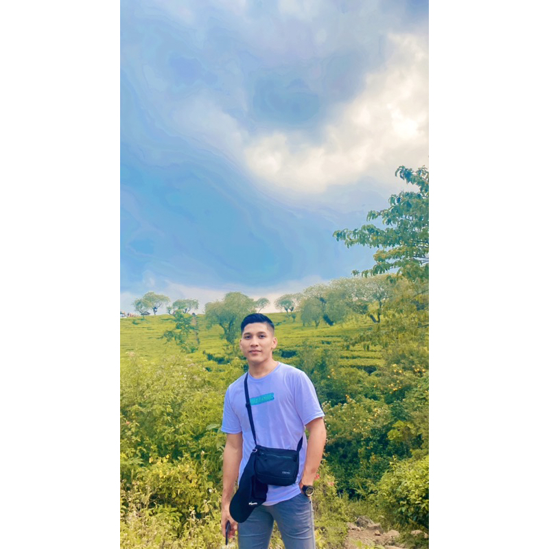 COWO GANTENG TAPI NYEBELIN