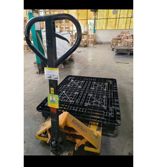 

palet plastik 110*130*12