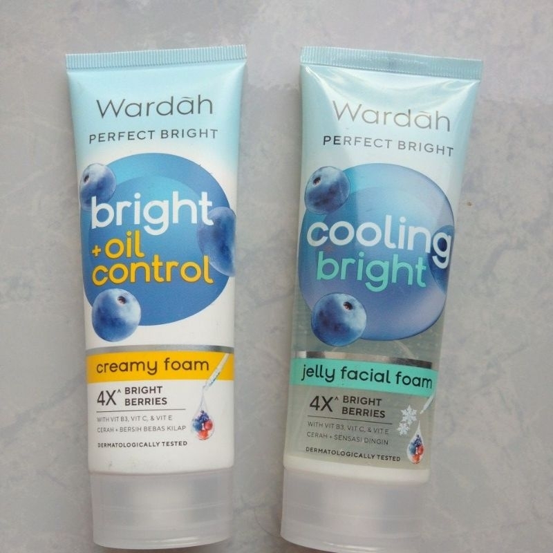Wardah perfect bright foam