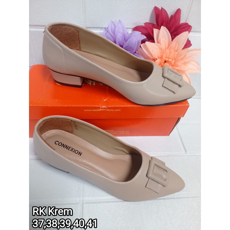 sepatu kerja wanita merk connexion branded matahari
