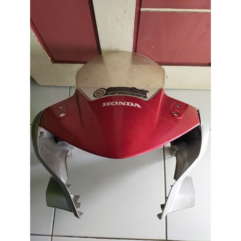 Cover  batok lampu depan CBR 250 fi Cbu thailand pnp CBR 150 fi Cbu thailand original