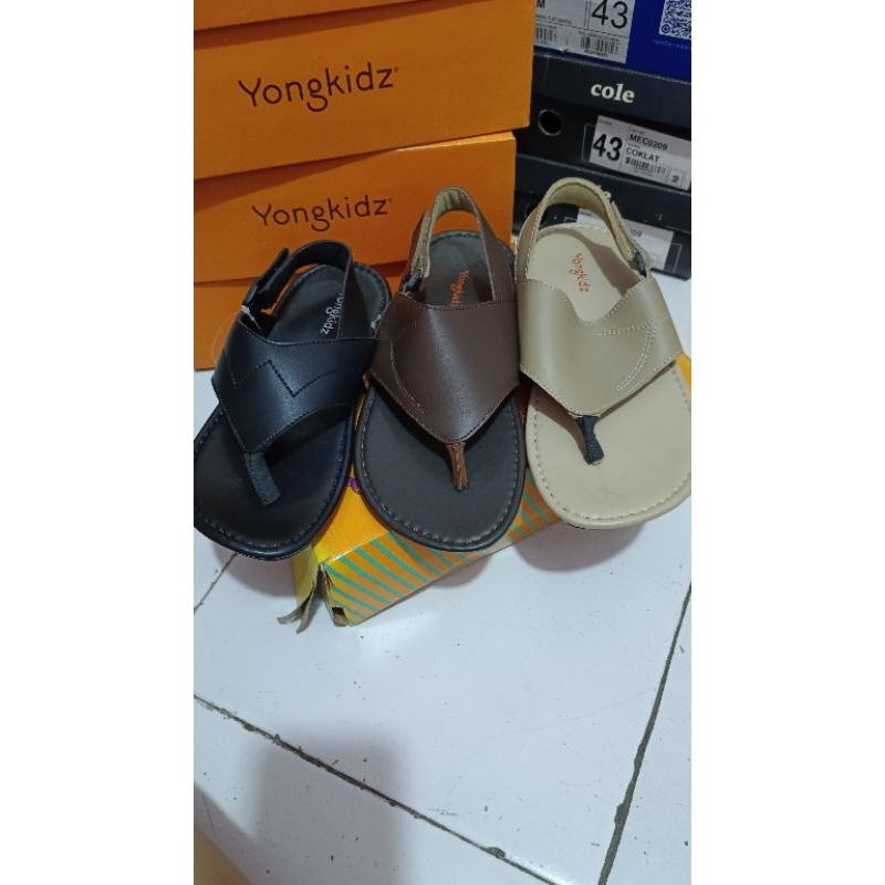 sendal yongkids