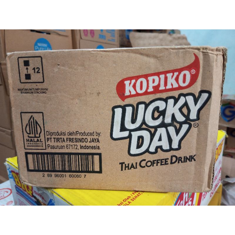 

Kopiko Lucky Day 180ml 1 dus isi 12 botol / Thai coffee drink / minuman kopi botol / kopi kopiko