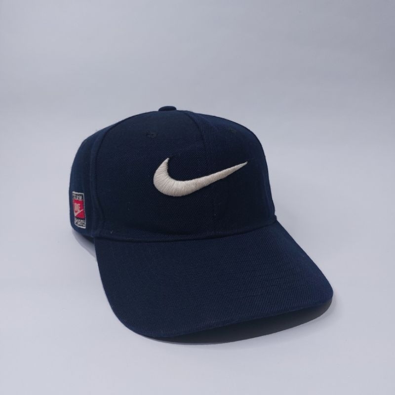 Topi Cap Pria Wanita Nike Vintage Strap Nike
