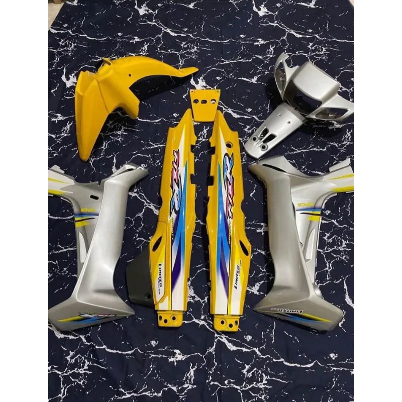 Paket cover dek bodi body full lengkap halus YAMAHA FIZR FIZ R F1ZR F1Z R plus sticker warna kuning 