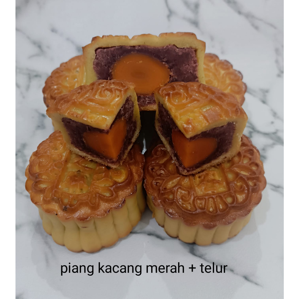 

MOONCAKE KACANG MERAH TELUR ASIN ISI 4 | MOONCAKE TELUR ASIN PREMIUM LIAN FAT ASLI