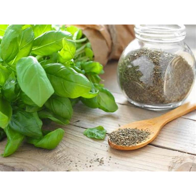 

Basil Flake (50 gram) / Daun Kemangi Kering / Dried Basil Leaves