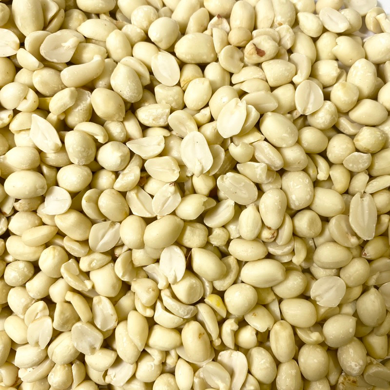 

kacang tanah kupas mentah kecil 1kg 500gr 0.5kg 0,5kg 1000gr