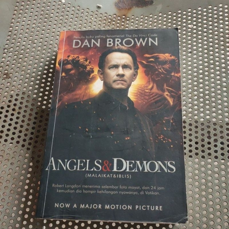 DAN BROWN : ANGELS & DEMONS ( MALAIKAT & IBLIS ) Soft Cover ORIGINAL