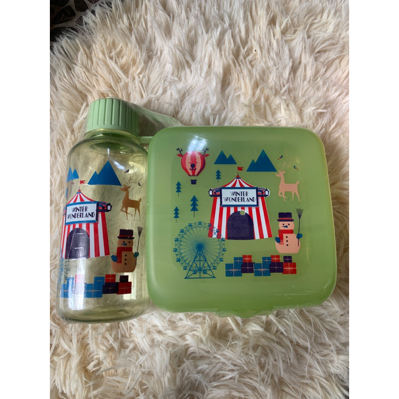 informa lunch box with bottle