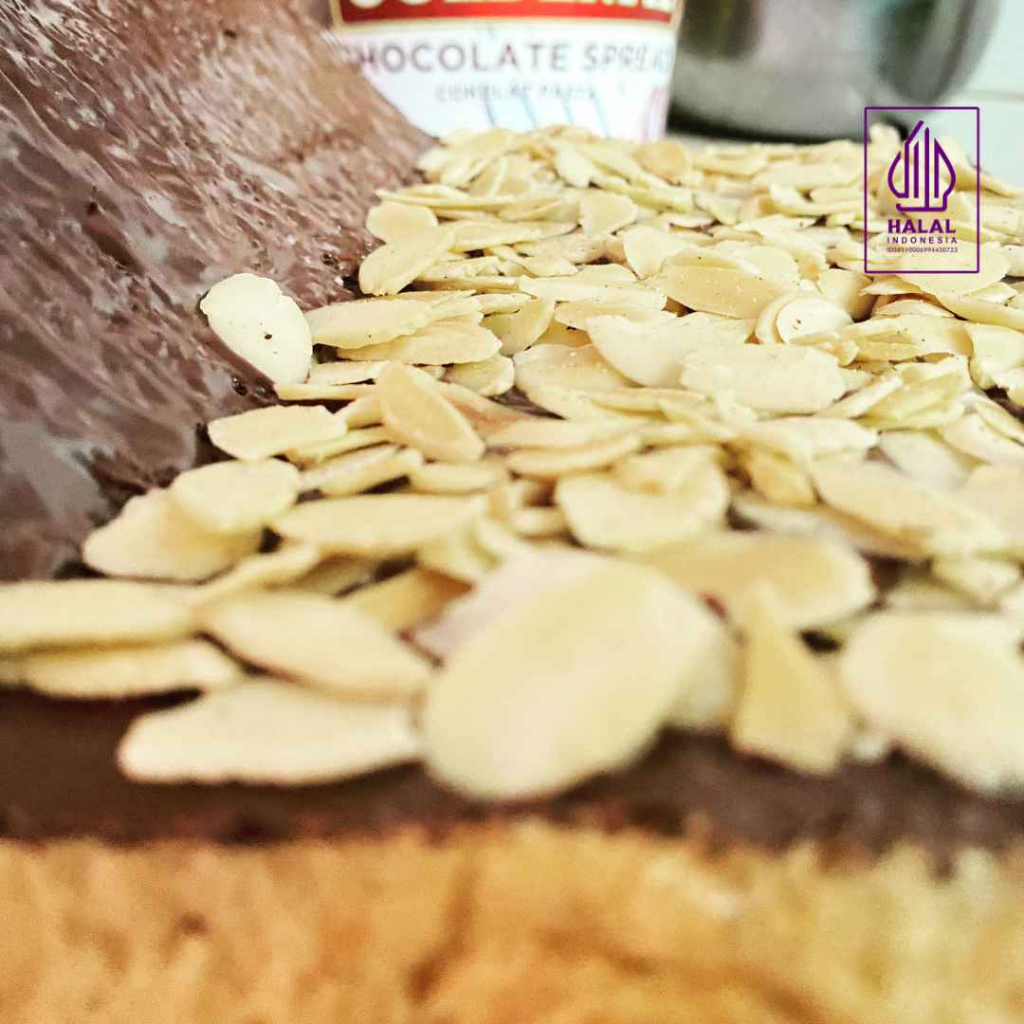 

ROTI KASUR COKLAT ALMOND