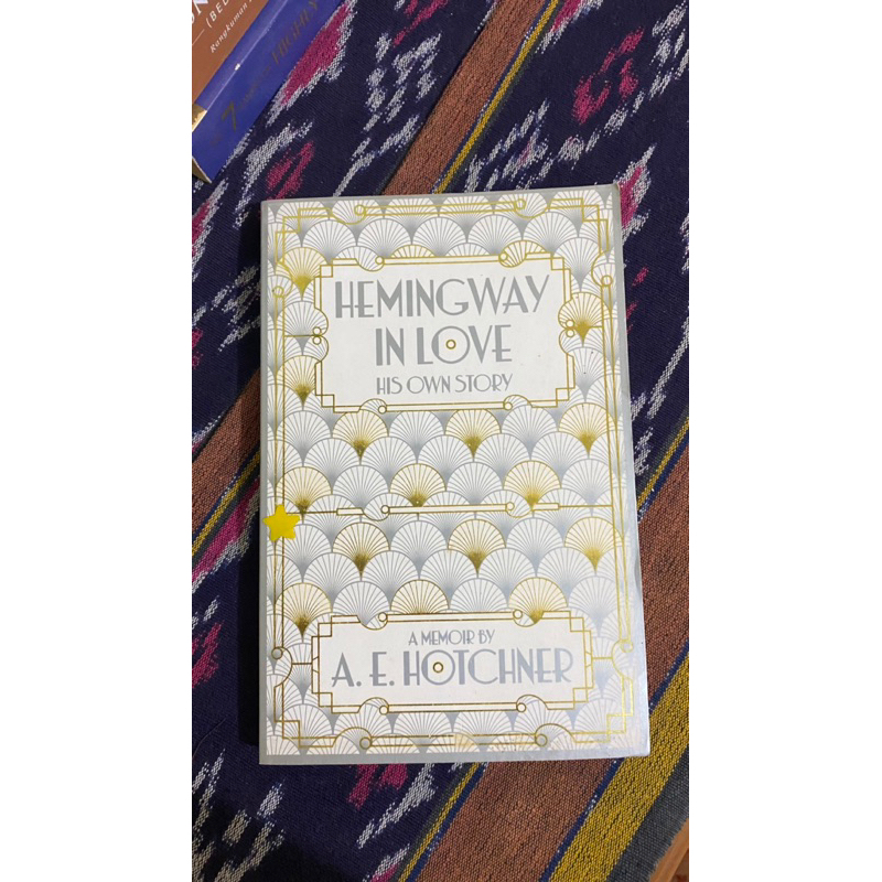 

[PRELOVED BUKU IMPORT] Hemingway in Love