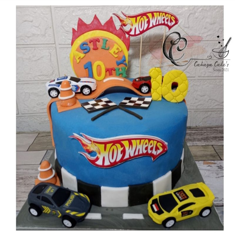 

Hotwheels Cake / Kue Ulang Tahun Hotwheels / Kue Ultah Karakter mobil Hotwheels