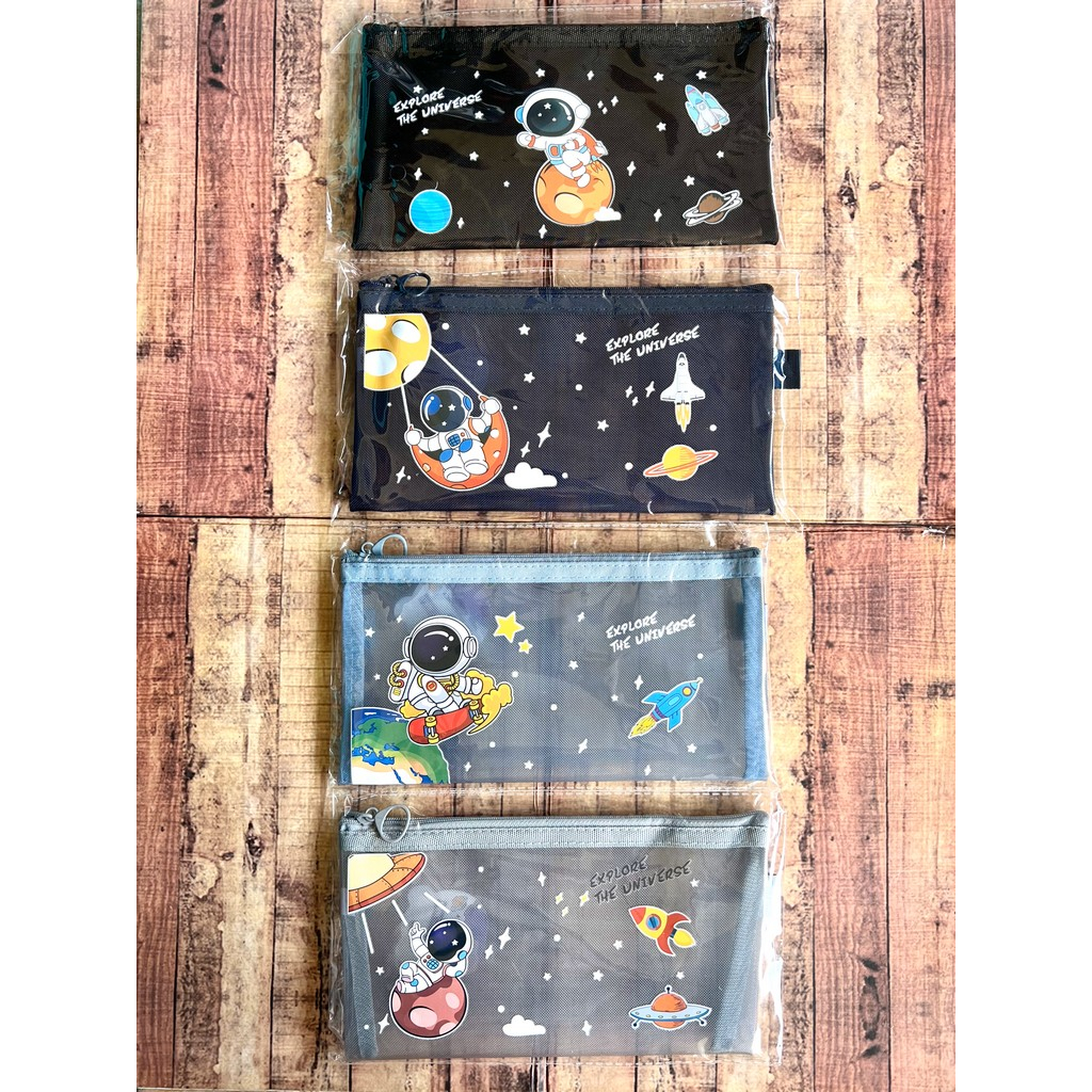 

Zipper Mesh Astronot A6 - Map Kantung Fancy Astronot- Map Jaring Resleting