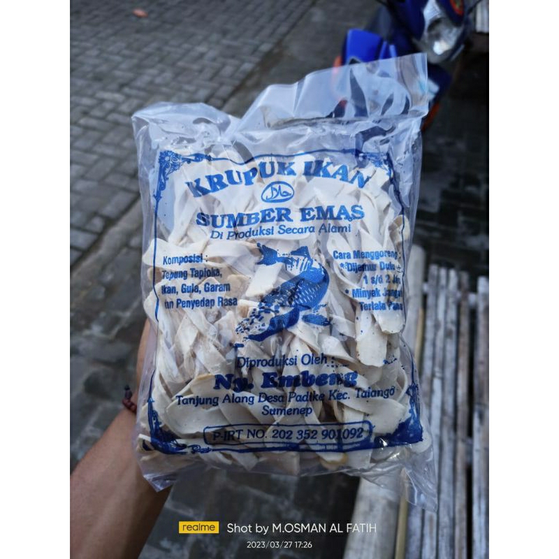 

kerupuk ikan"sumber mas" mentah 500 g