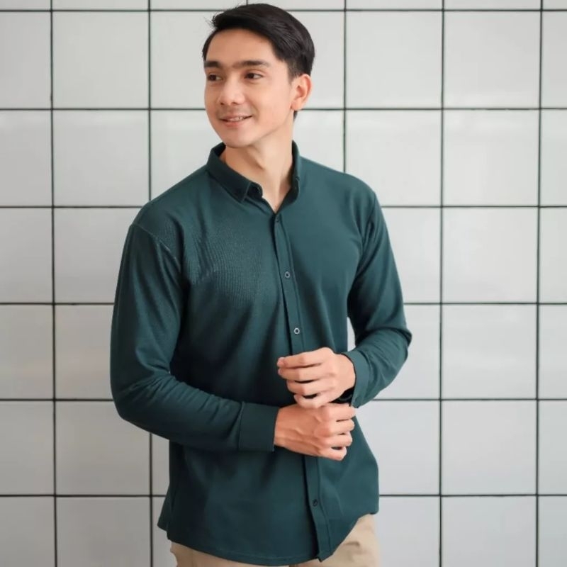 Kemeja Hijau Botol Pria Lengan Panjang Slimfit Premium Quality / Hem Polos Pria