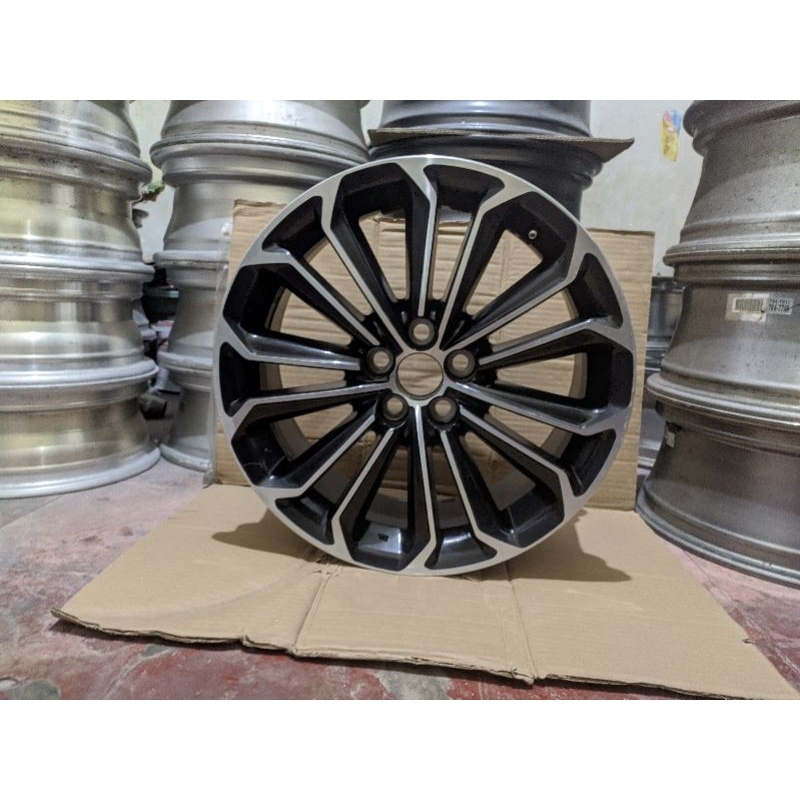 Velg Original/OEM Corolla Altis R17