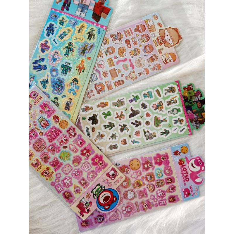 

1 pcs Stiker hologram motif Capybara Mixue Zizi Lotso Minecraft Roblox Masu girl cute Momo Capibara