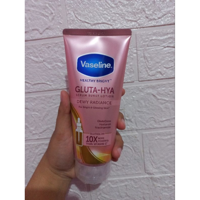 VASELINE HEALTHY BRIGHT GLUTA-HYA