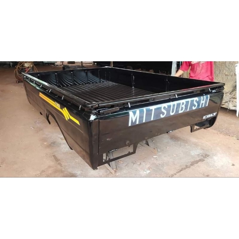 BAK MITSUBISHI L300 HITAM