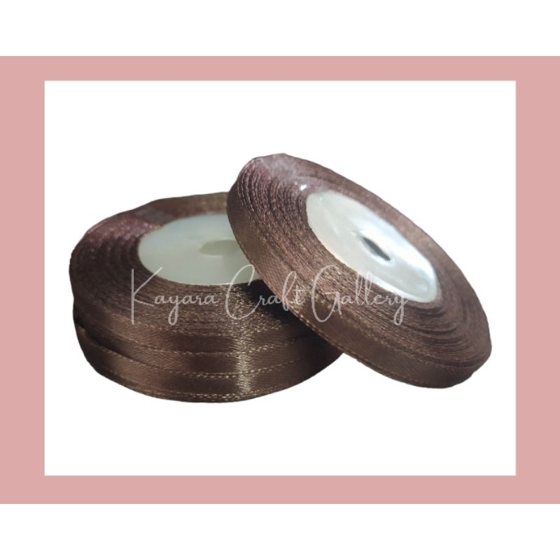 

pita satin kecil termurah per rol 1/4 inchi COKLAT TUA
