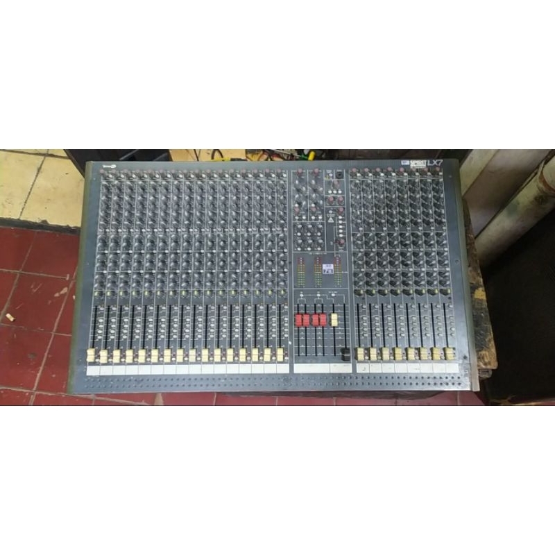 soundcraft LX7-24