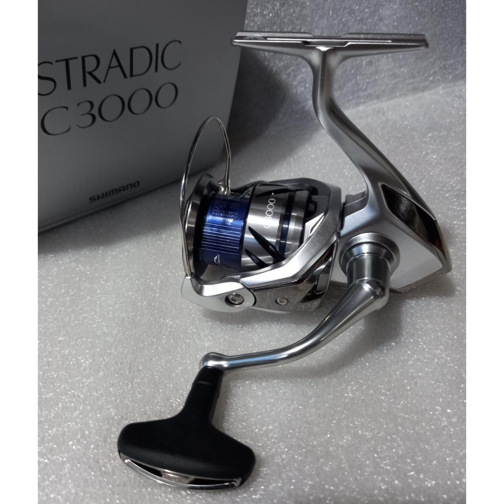 Reel Shimano Stradic FM C3000HG/XG (NEW 2023) - C3000XG
