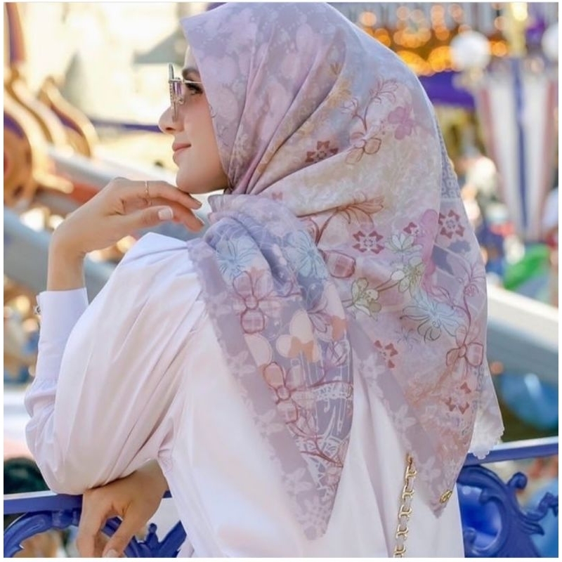 Buttonscarves The Dream Park Viola