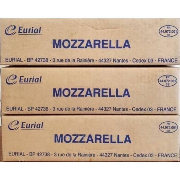 

Keju Mozarella Cheese Eurial 2.5kg Gosend/Grab Only!!