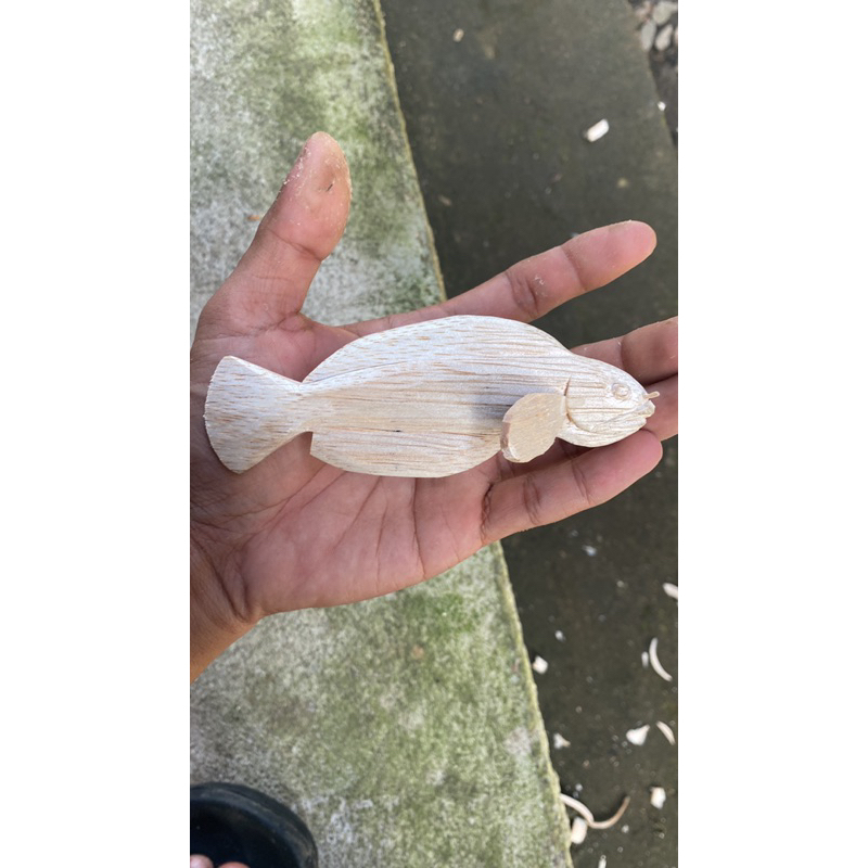

ikan chana / replika kayu patung ikan