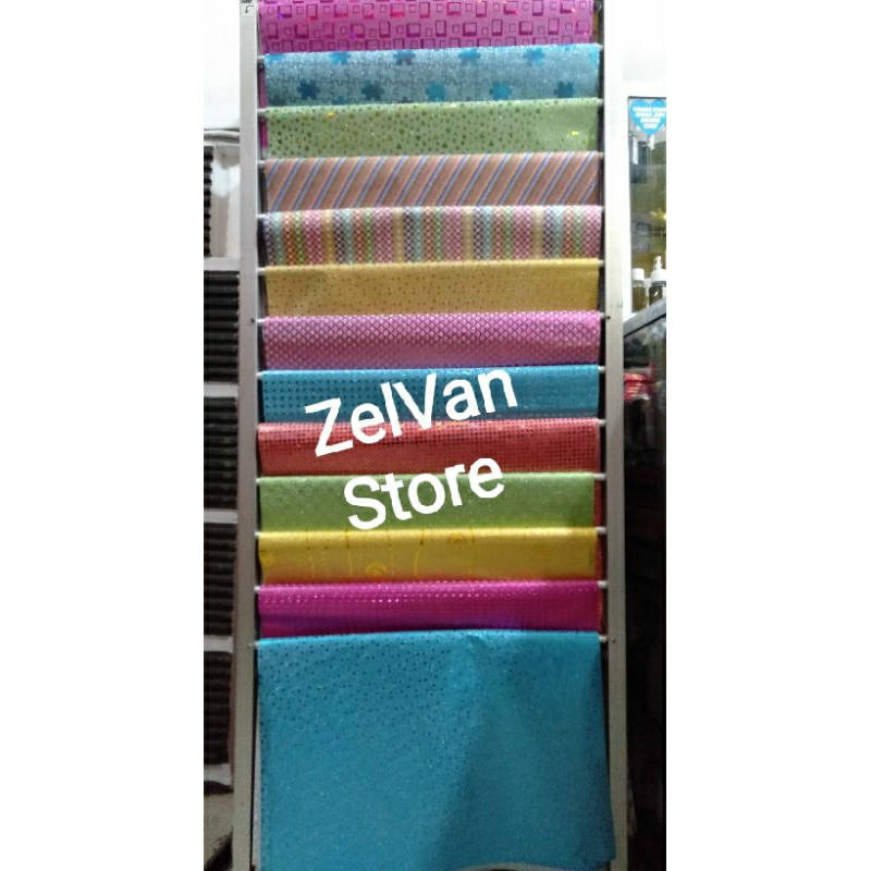 

Kertas kado hologram emboss