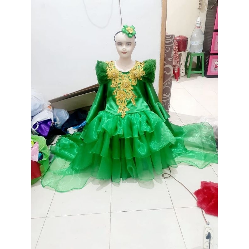 gaun pesta mayoret  kain kaca
