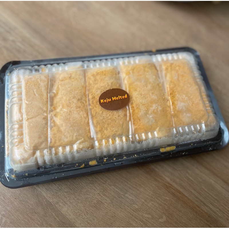 

Risoles keju melted smokedbeef (frozen)