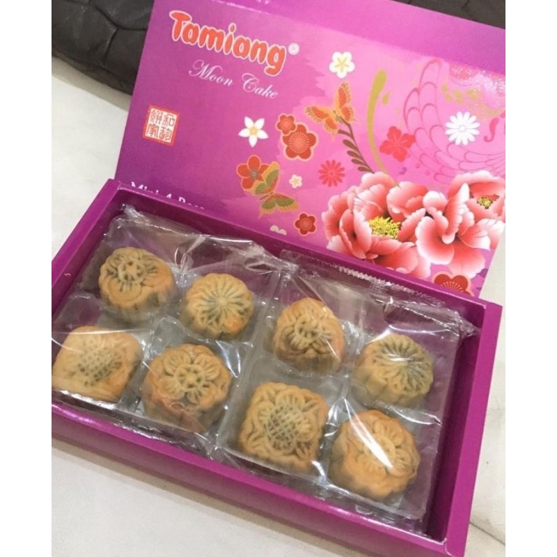 

MOONCAKE TAMIANG MINI ISI 8 KUE BULAN MEDAN