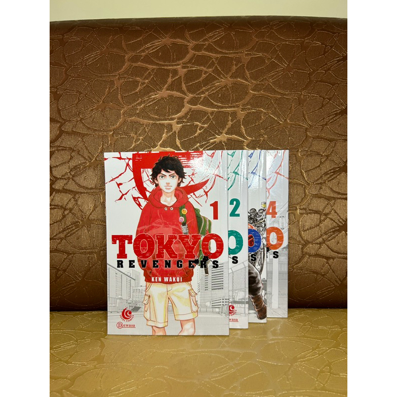 PRELOVED KOMIK MANGA TOKYO REVENGERS SET (VOL 1-4)