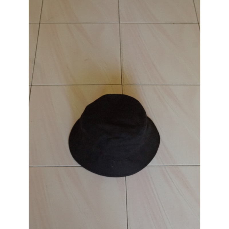 Bucket hat Uniqlo original