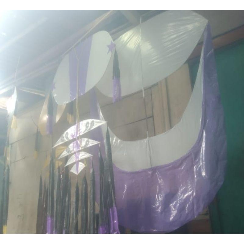 layangan koang sisir dan calung terbuat dari bambu hitam