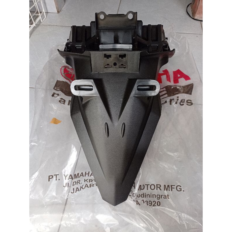 spakbor belakang potong sirip nmax old