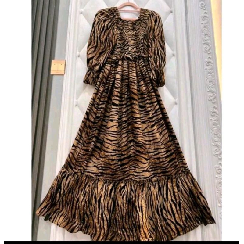Dress smook leopard